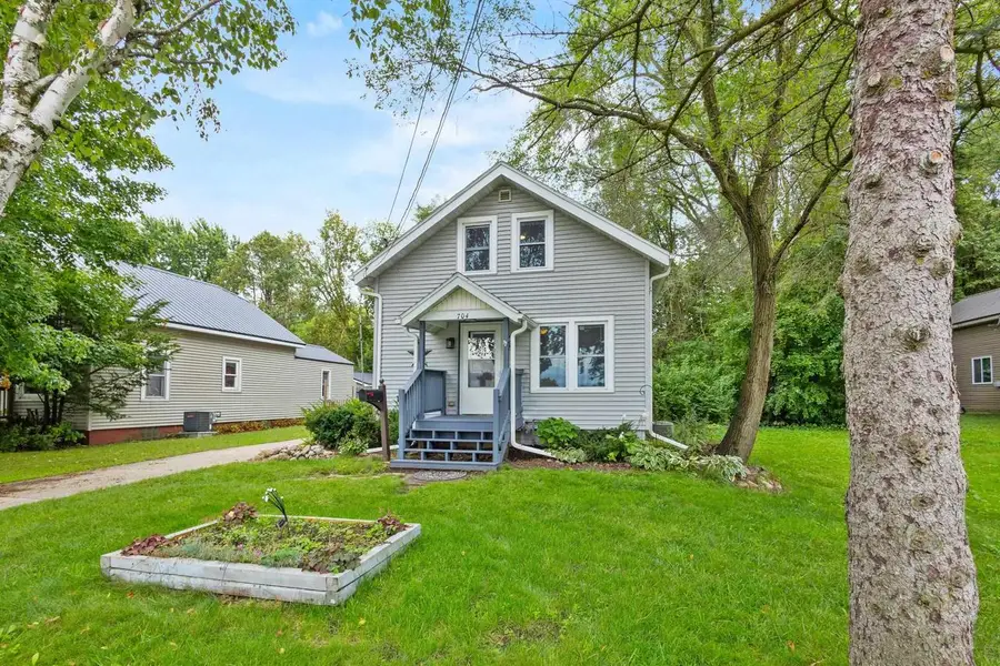 704 E CENTER STREET, Shawano, WI 54166 - #2