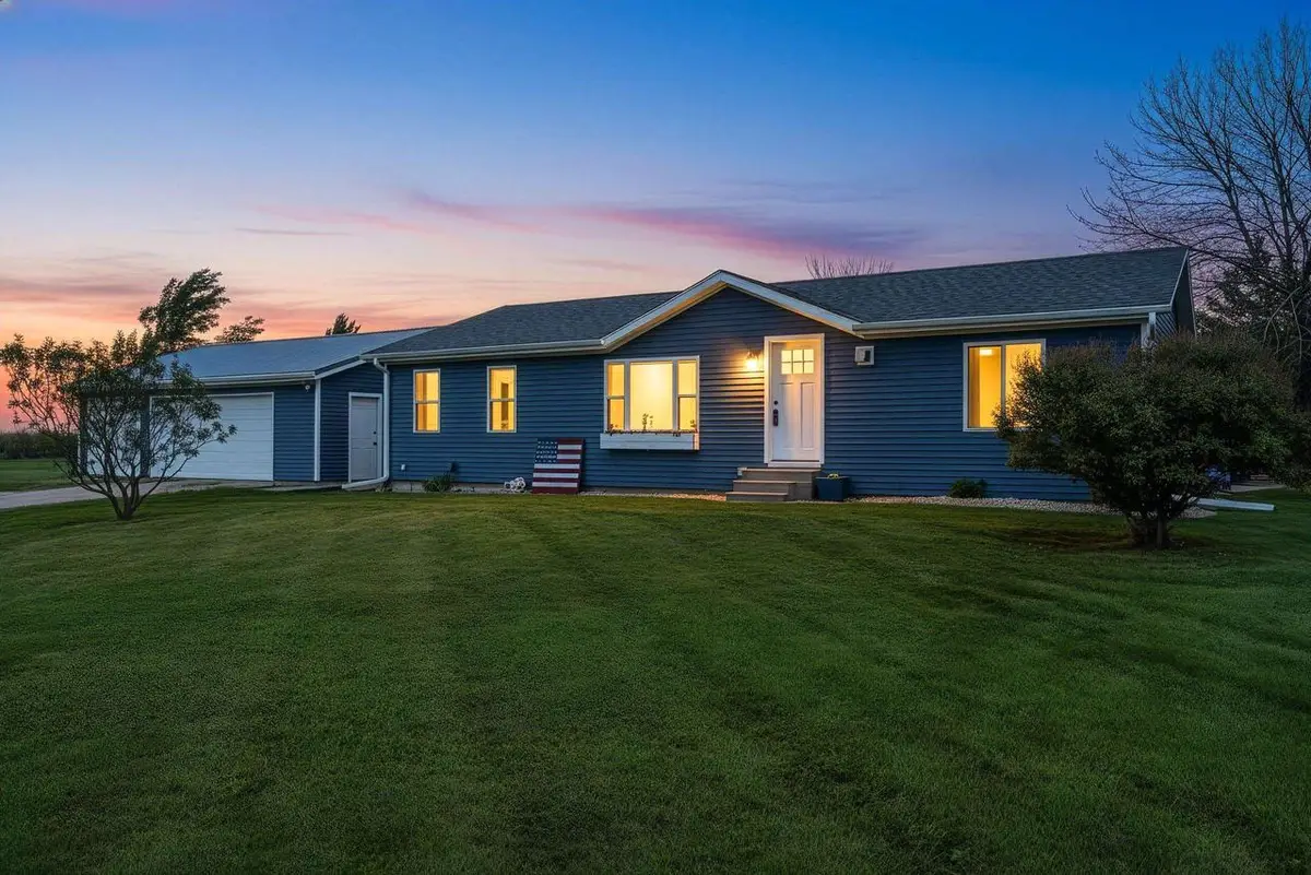 N2542 COUNTY RD F, Pulaski, WI 54162 - #1
