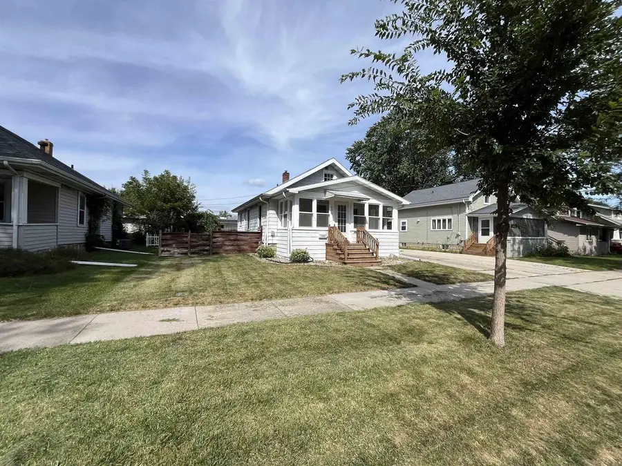 826 W SUMMER STREET, Appleton, WI 54914 - #2