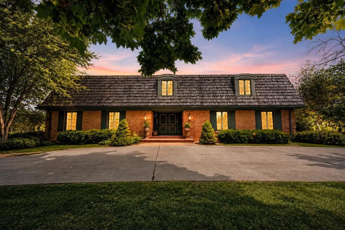 675 SUNSET CIRCLE, Green Bay, WI 54301 - #1