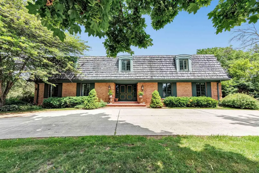 675 SUNSET CIRCLE, Green Bay, WI 54301 - #2