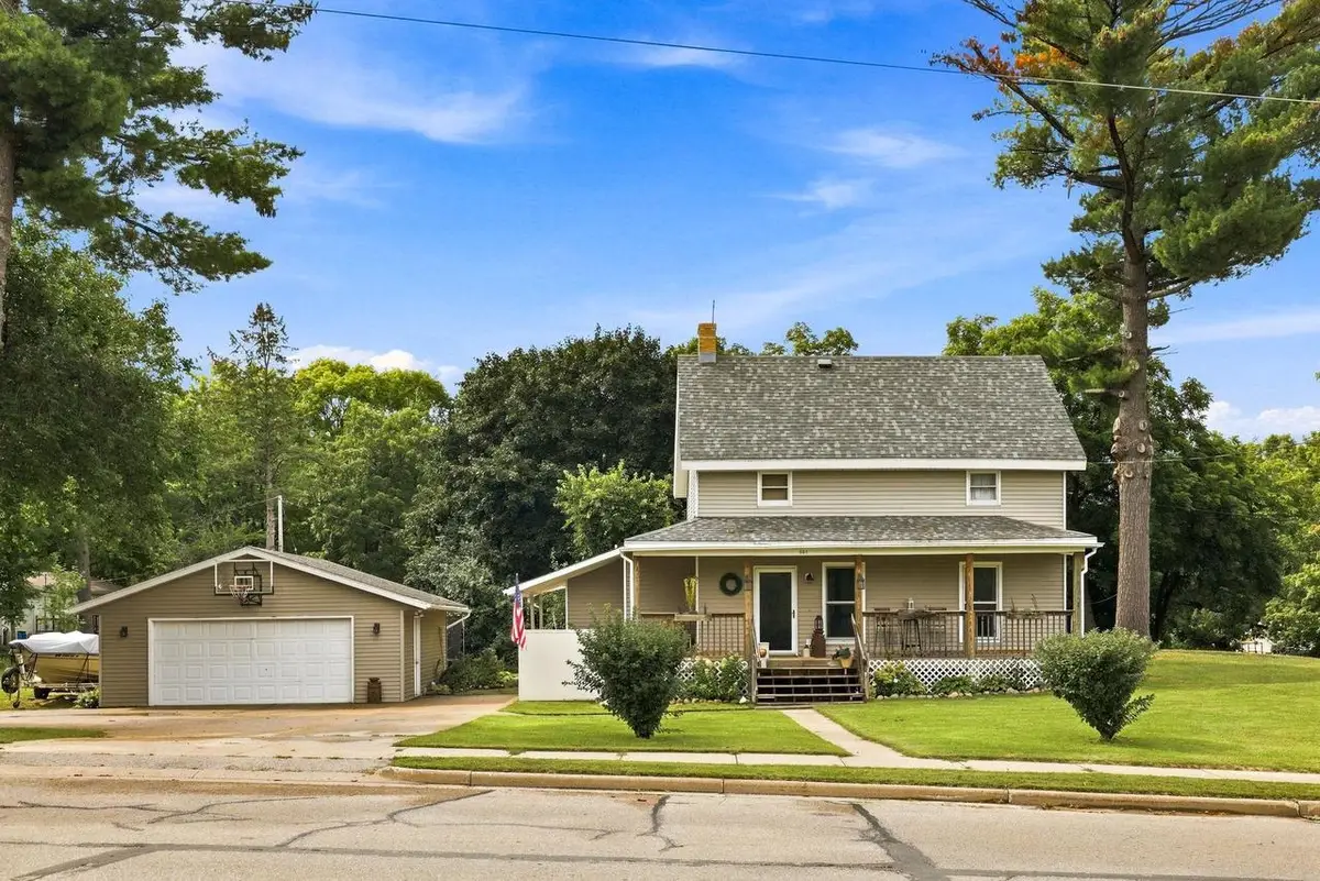 501 S PINE STREET, Weyauwega, WI 54983 - #1