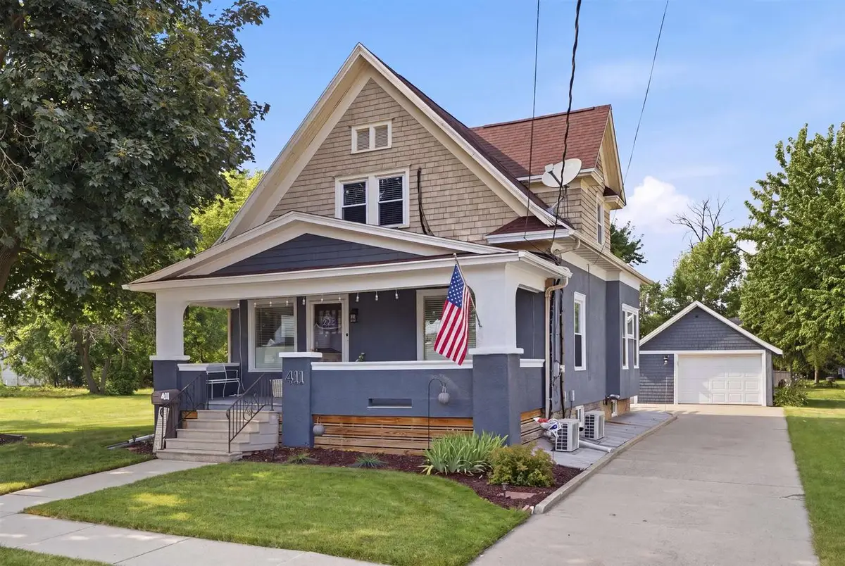 411 MONROE STREET, Neenah, WI 54956 - #1