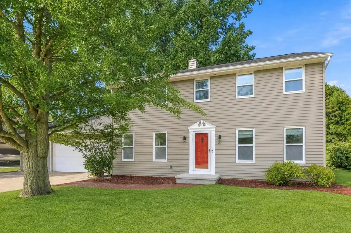 29 PHEASANT COURT, Appleton, WI 54915 - #1