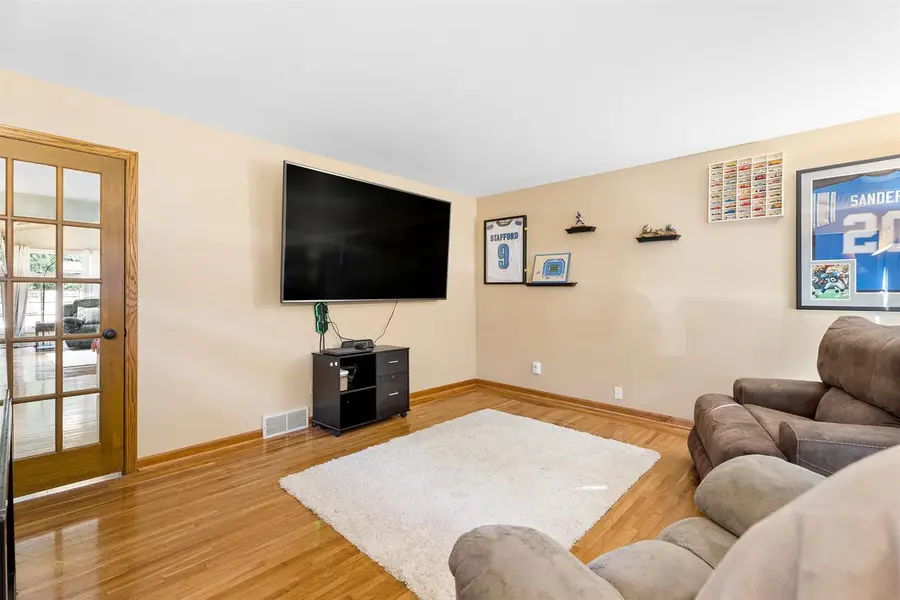 29 PHEASANT COURT, Appleton, WI 54915 - #2
