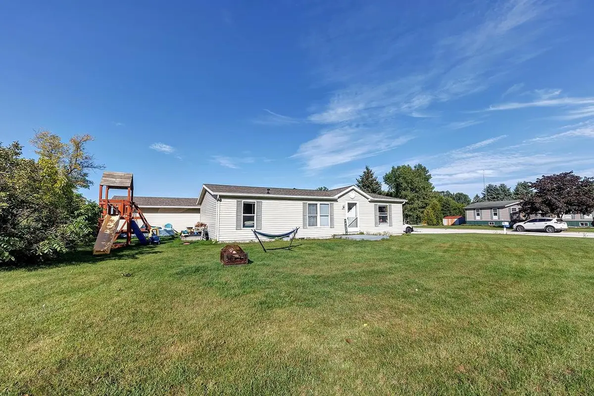 271 W MAIN STREET, Mishicot, WI 54228 - #1