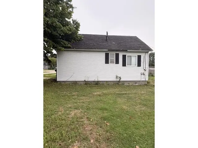 311 CARNEY BOULEVARD, Marinette, WI 54143 - #2