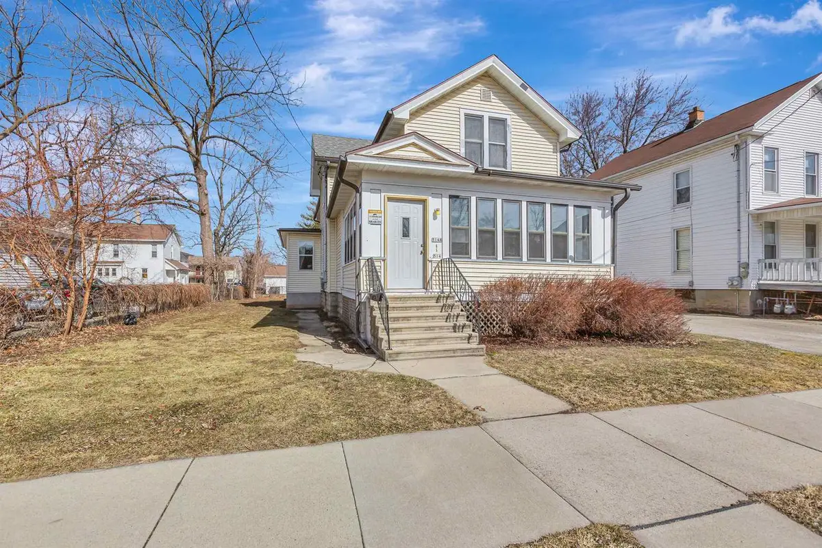 514 W IRVING AVENUE, Oshkosh, WI 54901 - #1