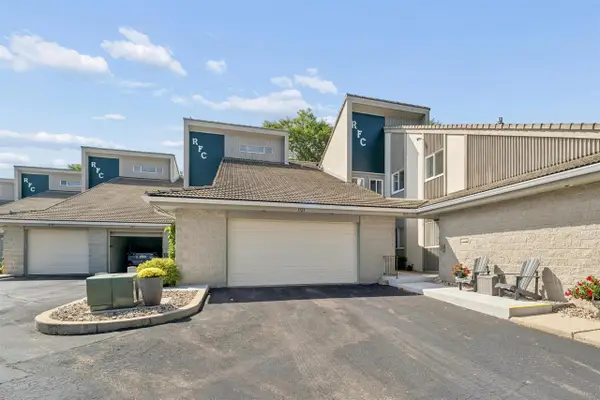 1121 S ONEIDA STREET, Appleton, WI 54915
