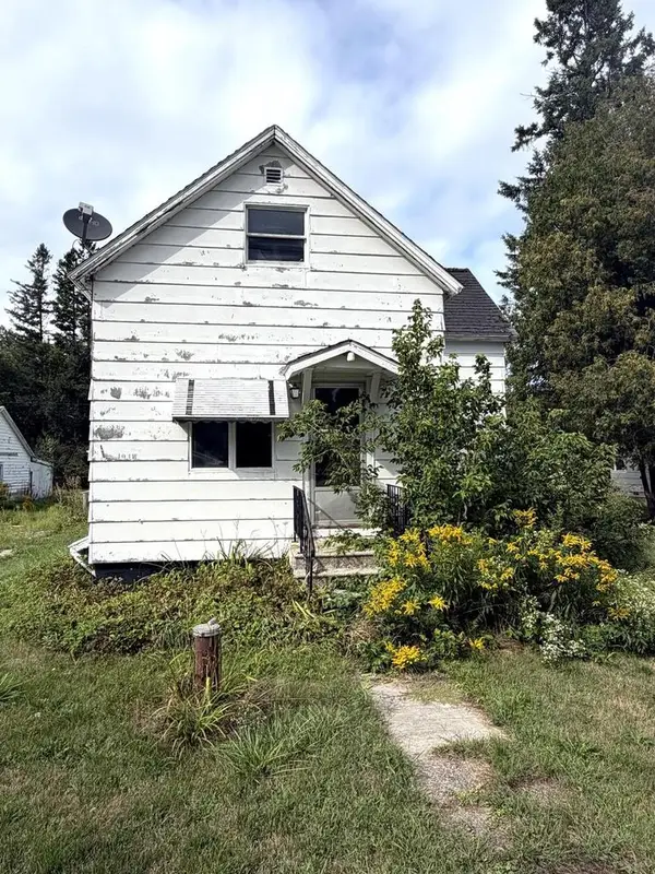 191 W COUNTY RD 358, Daggett, MI 49821