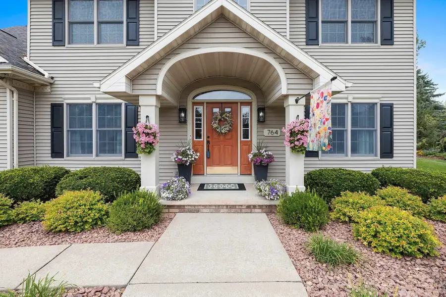 764 SADDLEBROOK COURT, Neenah, WI 54956 - #2