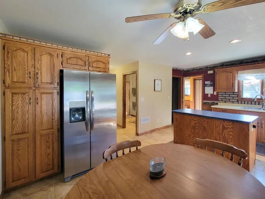 301 W HOWARD STREET, Manawa, WI 54949 - #3