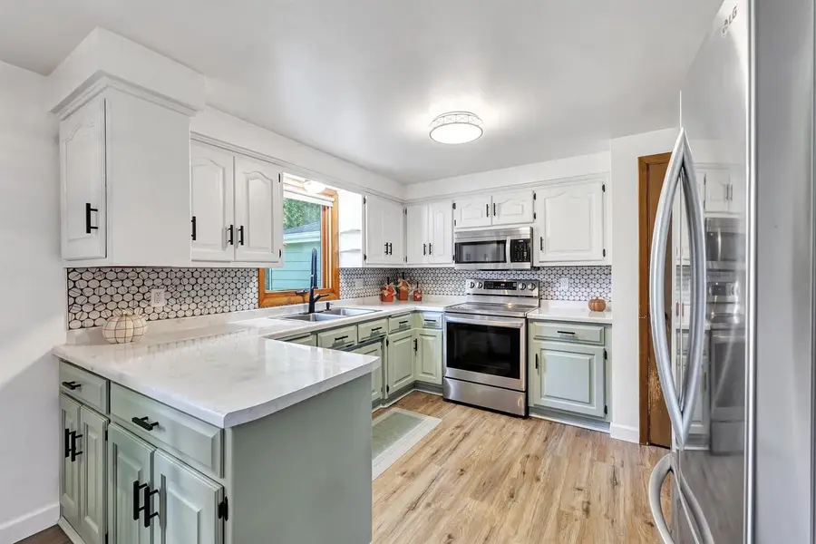 423 BADER STREET, Green Bay, WI 54302 - #3