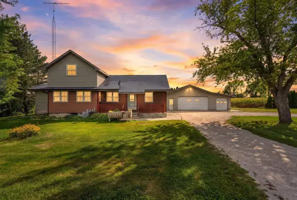 N7036 COUNTY ROAD I, Fond Du Lac, WI 54937