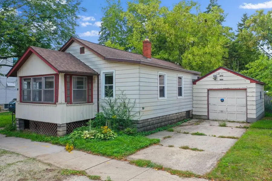 115 N IRWIN AVENUE, Green Bay, WI 54301 - #2