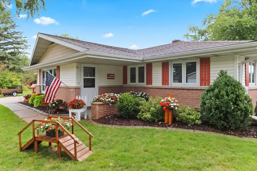 233 E NATIONAL AVENUE, Brillion, WI 54110 - #3