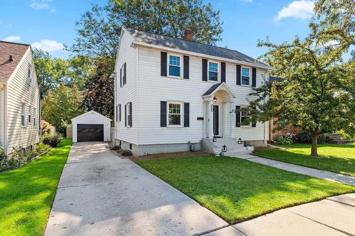 1109 12TH AVENUE, Green Bay, WI 54304 - #1