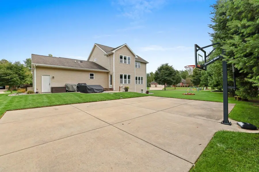 3562 ABBEY COURT, Green Bay, WI 54313 - #2
