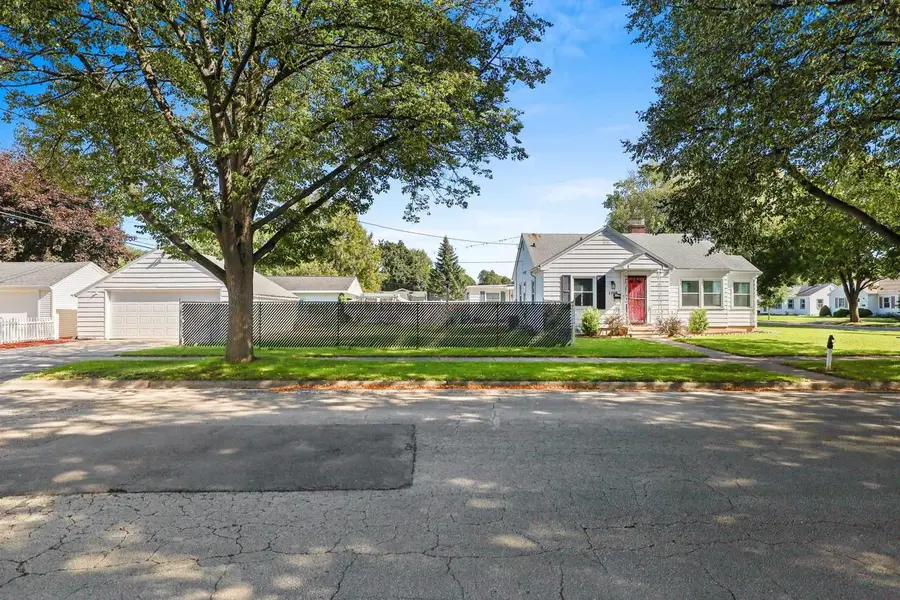 1106 MINAHAN STREET, Green Bay, WI 54303 - #2