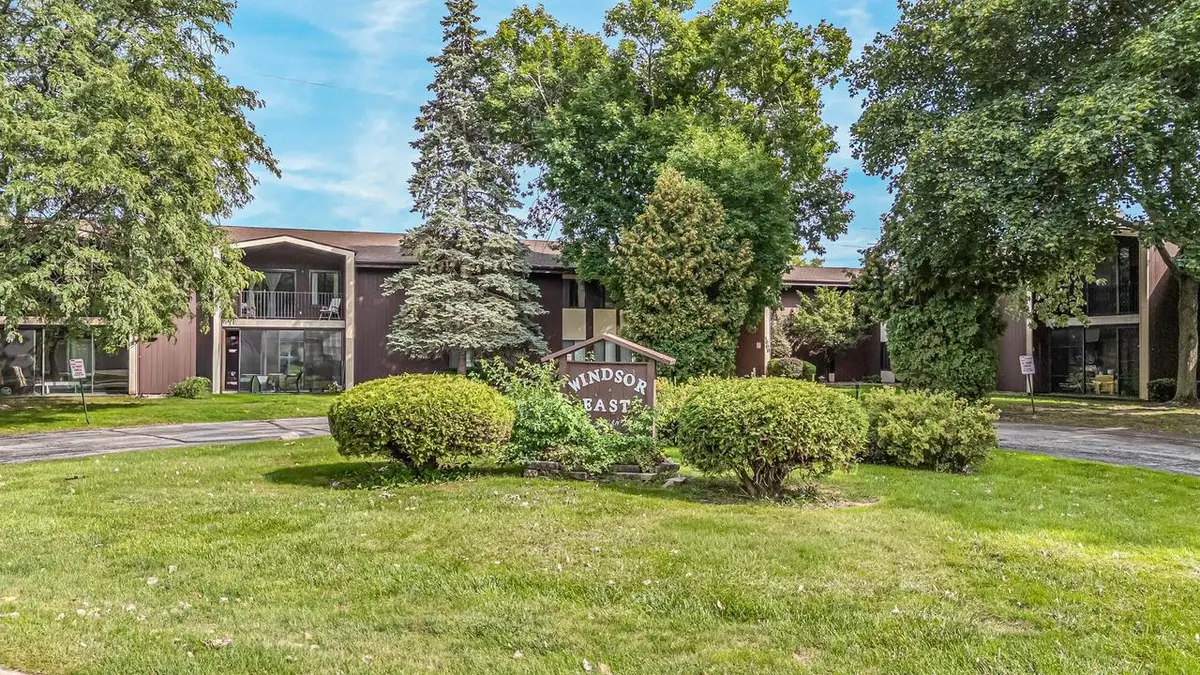 1699 ALCAN DRIVE  #212, Menasha, WI 54952 - #1