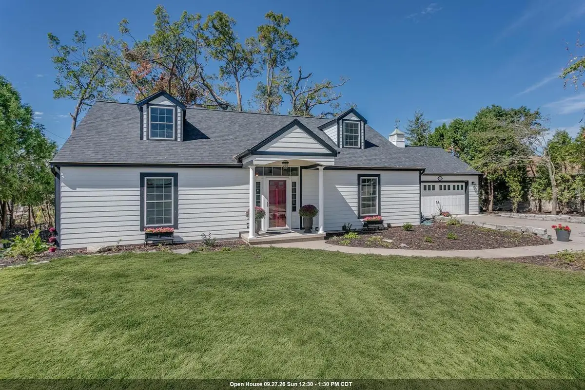 1701 S HILLCREST DRIVE, Appleton, WI 54914 - #1