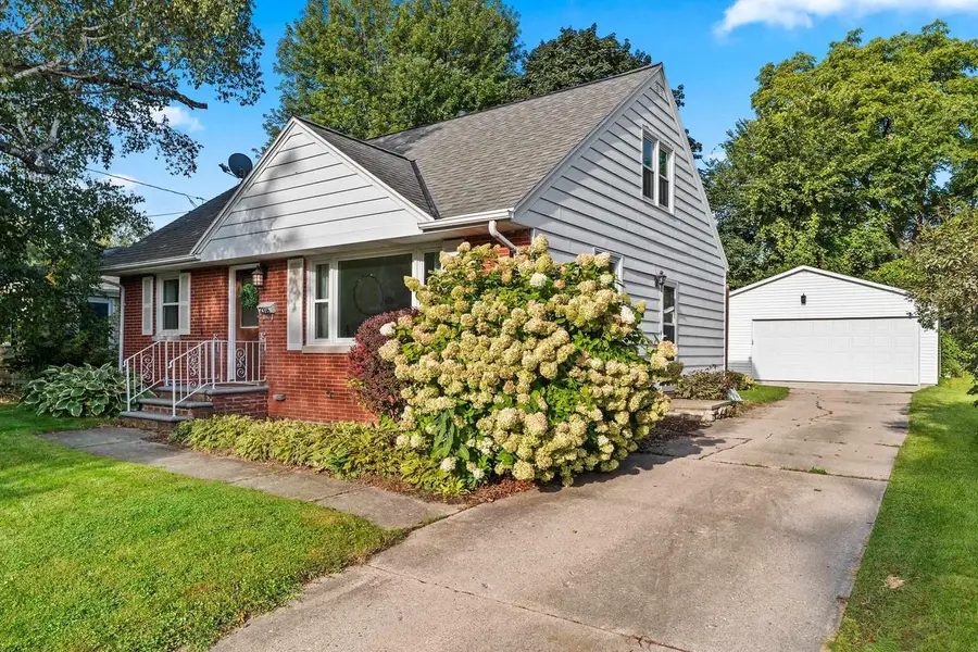 2316 MEADOW LANE, Green Bay, WI 54301 - #2