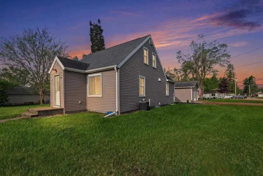121 ELM STREET, Plainfield, WI 54966 - #2