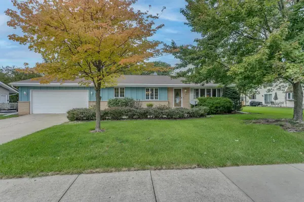 934 NICOLET AVENUE, Oshkosh, WI 54901