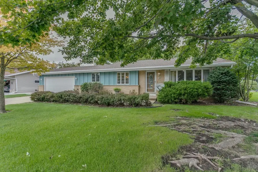 934 NICOLET AVENUE, Oshkosh, WI 54901 - #2