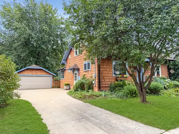 1127 W ELSIE STREET, Appleton, WI 54914