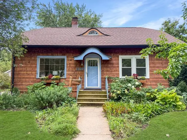 1127 W ELSIE STREET, Appleton, WI 54914 - #2