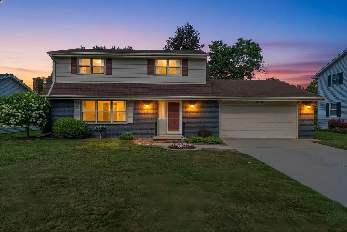506 PINE TERRACE, Green Bay, WI 54303 - #1