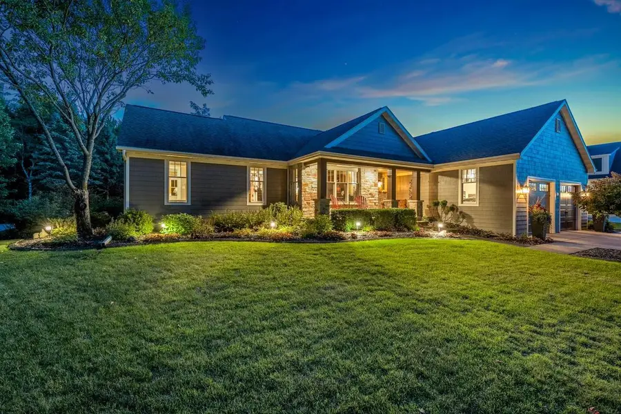 1000 CROWN POINTE CIRCLE, Suamico, WI 54173 - #2