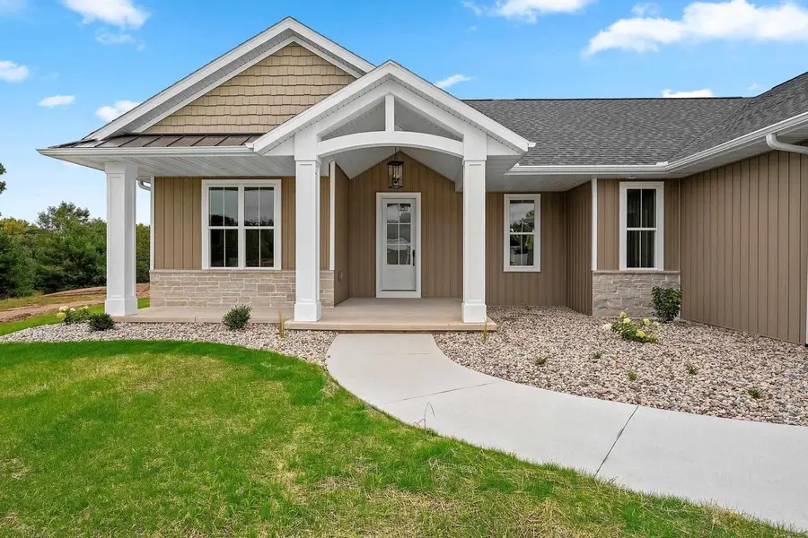 4405 NATURE, Howard, WI 54313 - #2