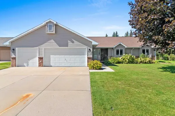 3529 N CHAPPELL DRIVE, Appleton, WI 54914