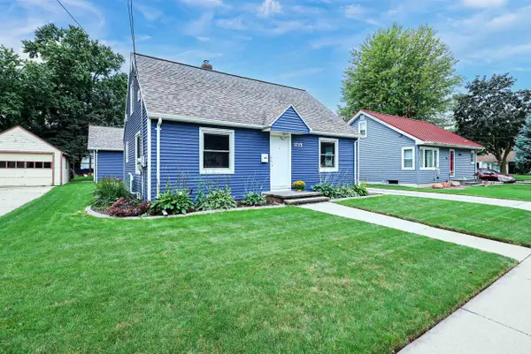 1715 E COLLEGE AVENUE, Appleton, WI 54915