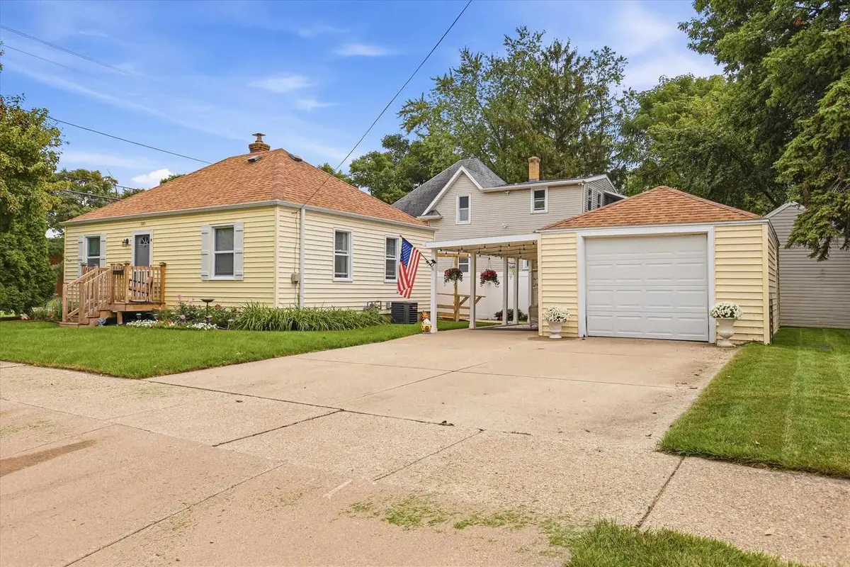 731 E ROOSEVELT STREET, Appleton, WI 54911 - #1