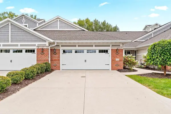 2617 BAY HARBOR CIRCLE, Green Bay, WI 54304