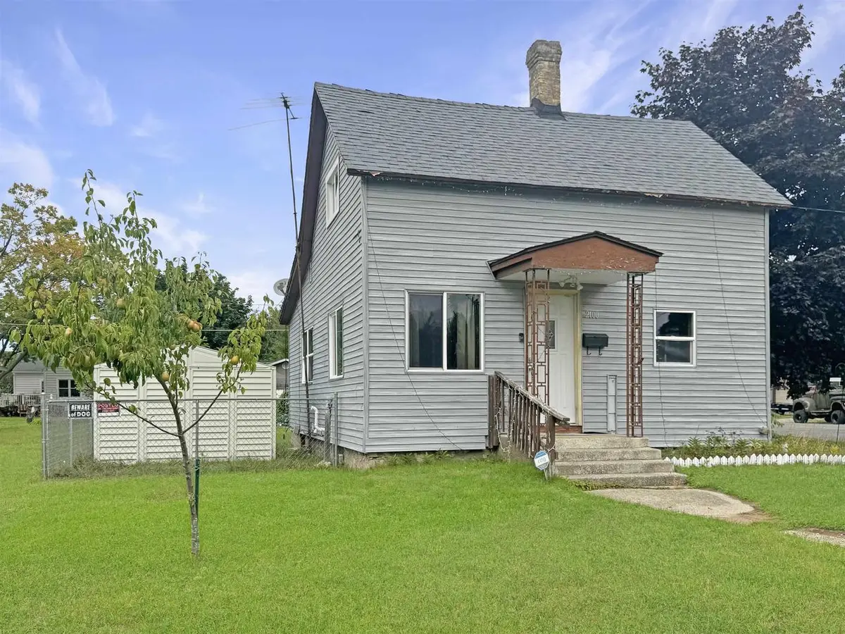 2100 14TH AVENUE, Menominee, MI 49858 - #1