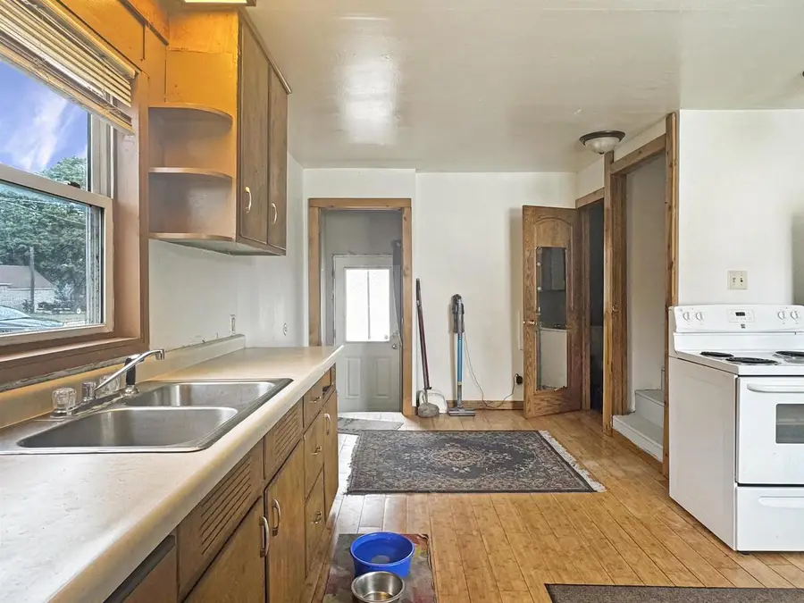 2100 14TH AVENUE, Menominee, MI 49858 - #2