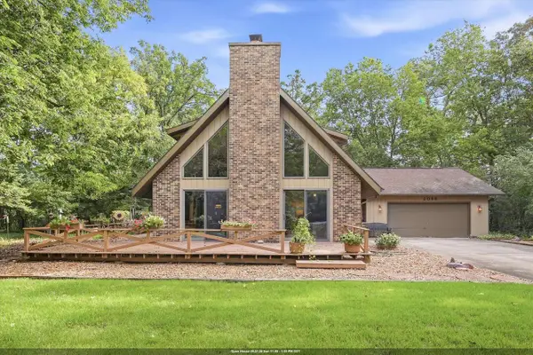 2098 SHAWNEE LANE, Oshkosh, WI 54901