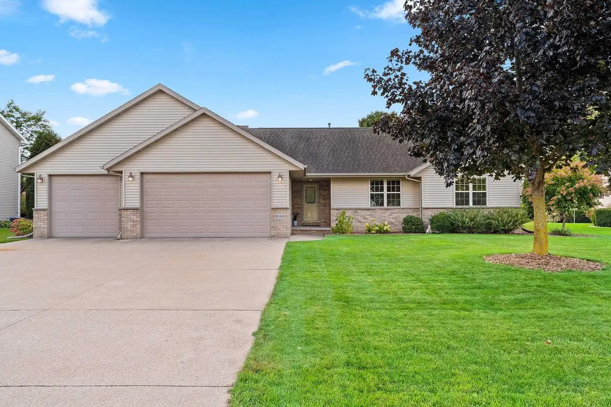 W5985 SWEET WILLIAM DRIVE, Appleton, WI 54915 - #1