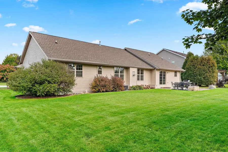 W5985 SWEET WILLIAM DRIVE, Appleton, WI 54915 - #3