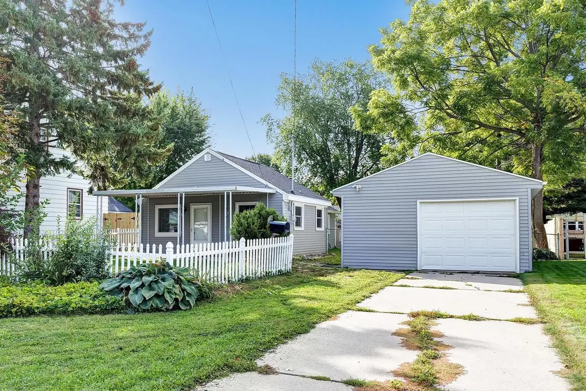 1960 OAKDALE AVENUE, Green Bay, WI 54302 - #1