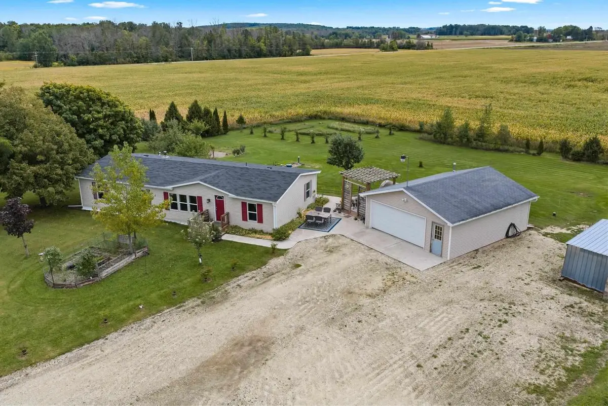 E1035 BADER ROAD, Luxemburg, WI 54217 - #1