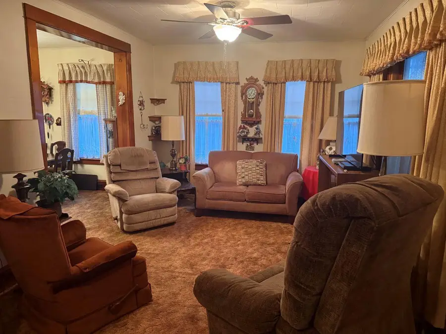 19 W 14TH STREET, Clintonville, WI 54929 - #2