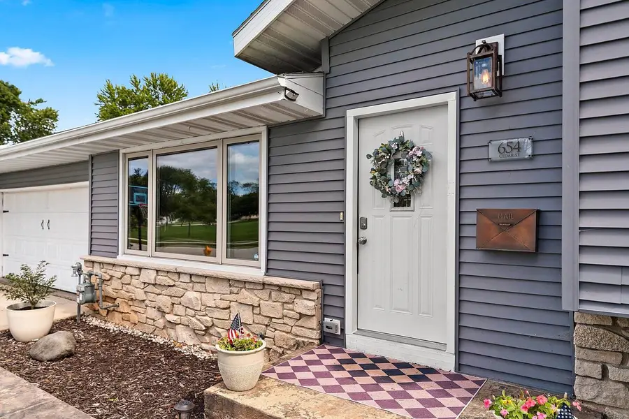 654 CEDAR STREET, Neenah, WI 54956 - #3