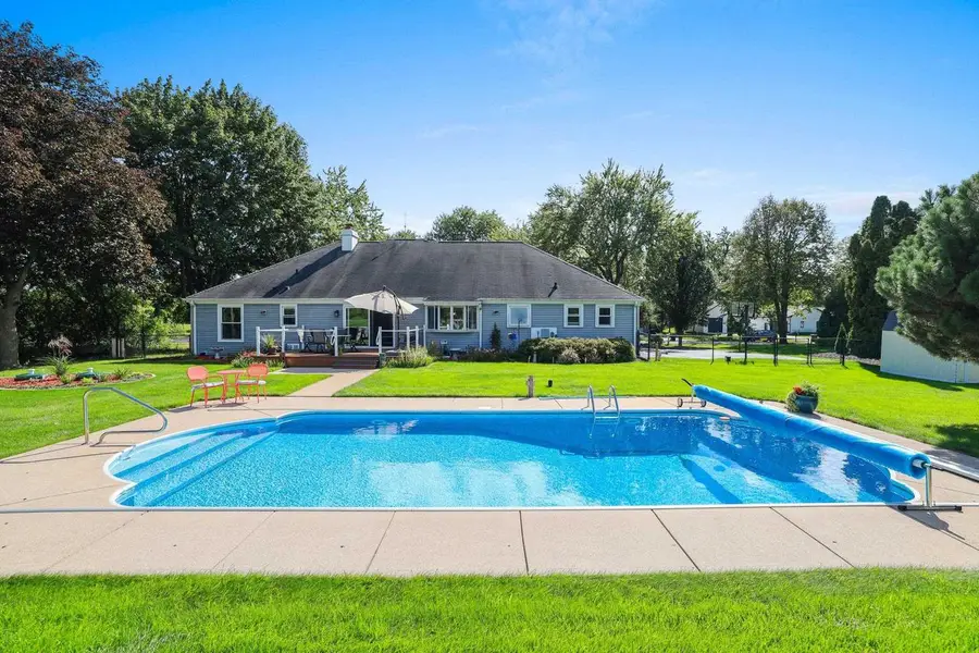 2924 RIDGEWAY DRIVE, Neenah, WI 54956 - #3