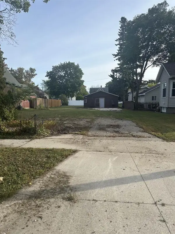 1617 14TH AVENUE, Menomonie, MI 49858