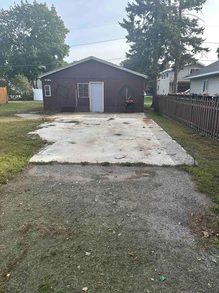 1617 14TH AVENUE, Menominee, MI 49858 - #2